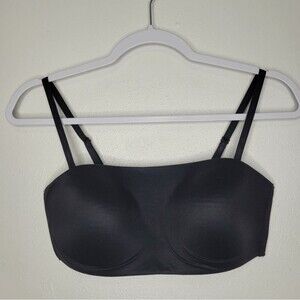 Victoria's secret black lightly lined  No wire adjustable strap bra size medium